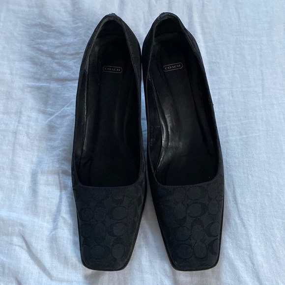COACH Heels - Picture 1 of 5